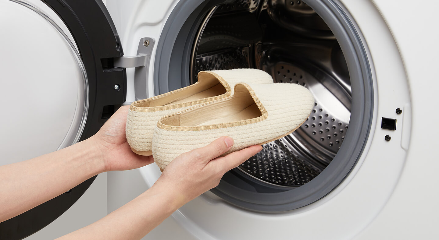 VIVAIA Sustainable Round-Toe Wool Loafers machine washable