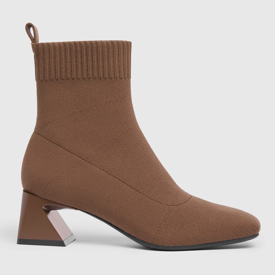 Regina Boots in Chocolate Brown | Women's Sustainable and Stylish Shoes | VIVAIA