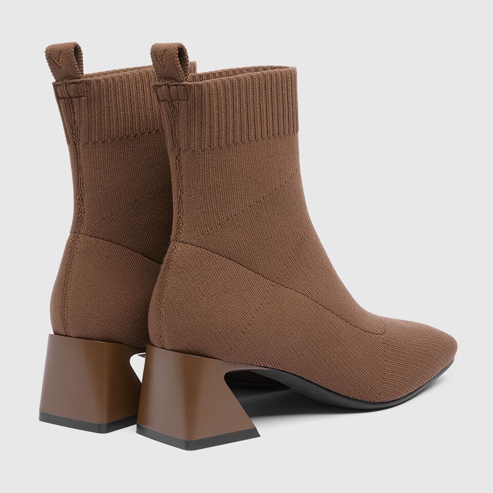 Regina Boots in Chocolate Brown | Women's Sustainable and Stylish Shoes | VIVAIA