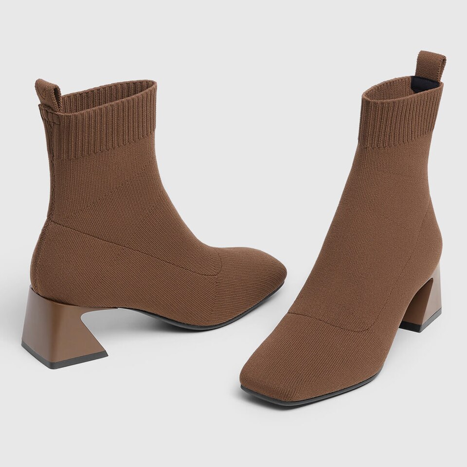 Regina Boots in Chocolate Brown | Women's Sustainable and Stylish Shoes | VIVAIA