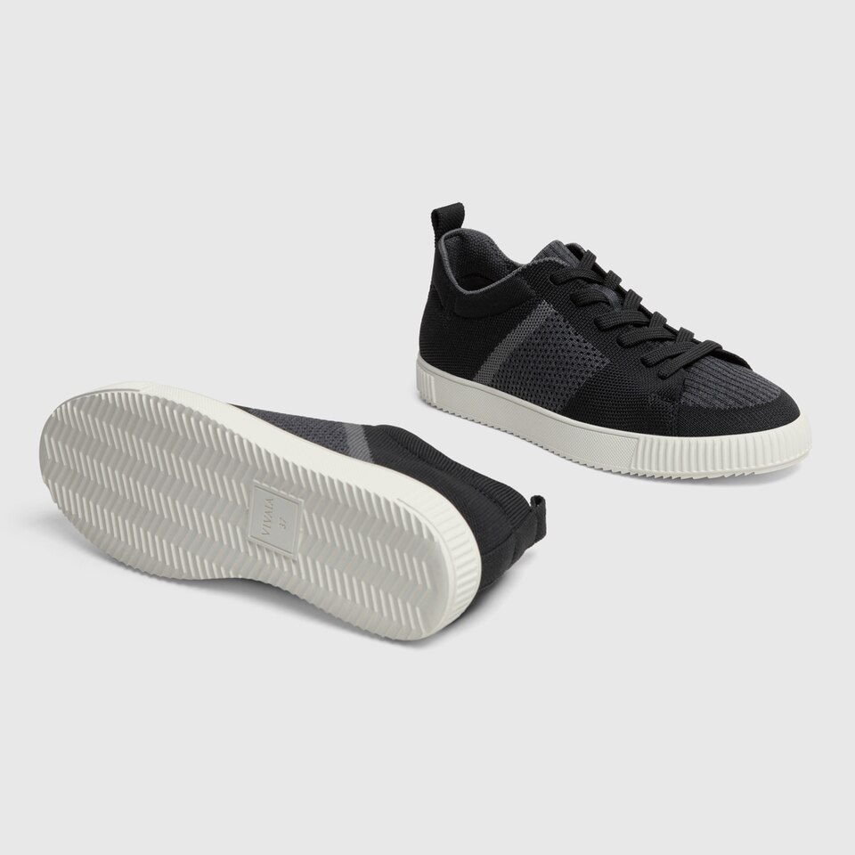Evermore Round-toe Sneakers in Deep Ebony | Women's Sustainable, Washable and Stylish Shoes | VIVAIA