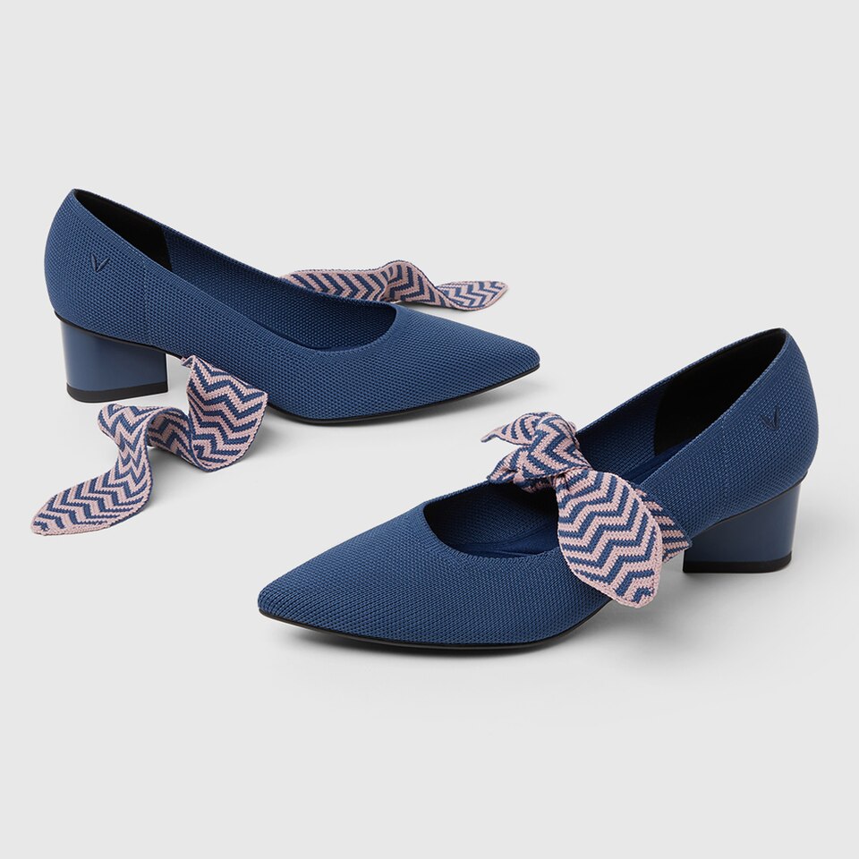 Aurora Pointy Heels in Berry Blue | Women's Sustainable and Stylish Shoes | VIVAIA