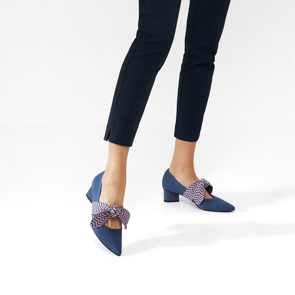 Aurora Pointy Heels in Berry Blue | Women's Sustainable and Stylish Shoes | VIVAIA