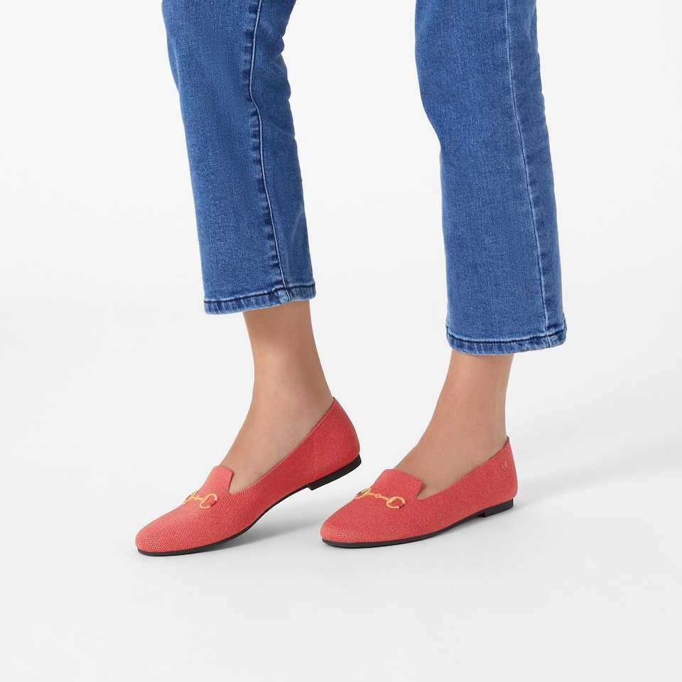 Eillen Round-toe Loafers in Ferrari Red | Women's Sustainable, Washable and Stylish Shoes | VIVAIA