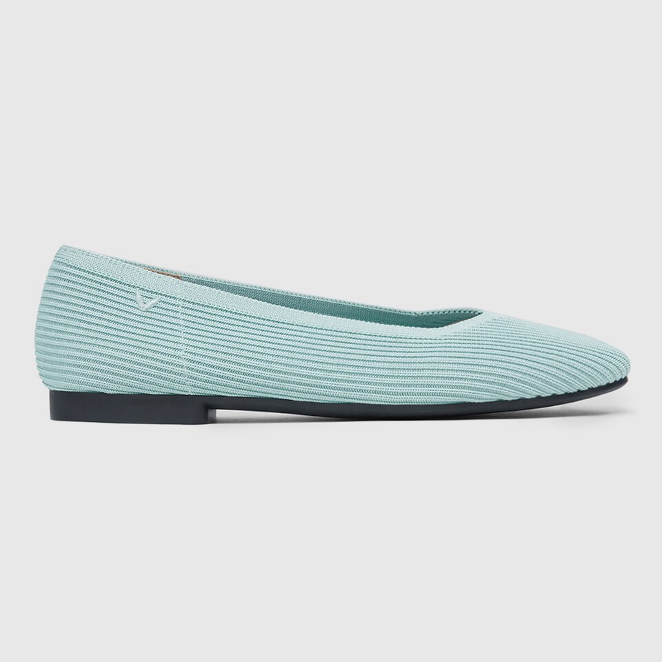 Margot Square-toe Flats in Mint Green | Women's Sustainable, Washable and Stylish Shoes | VIVAIA