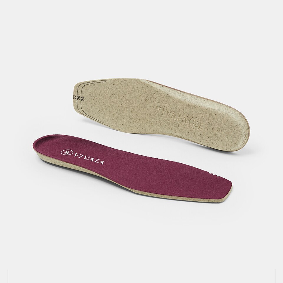 Breathable Square-toe Insoles in Bordeaux Red | Accessories | VIVAIA