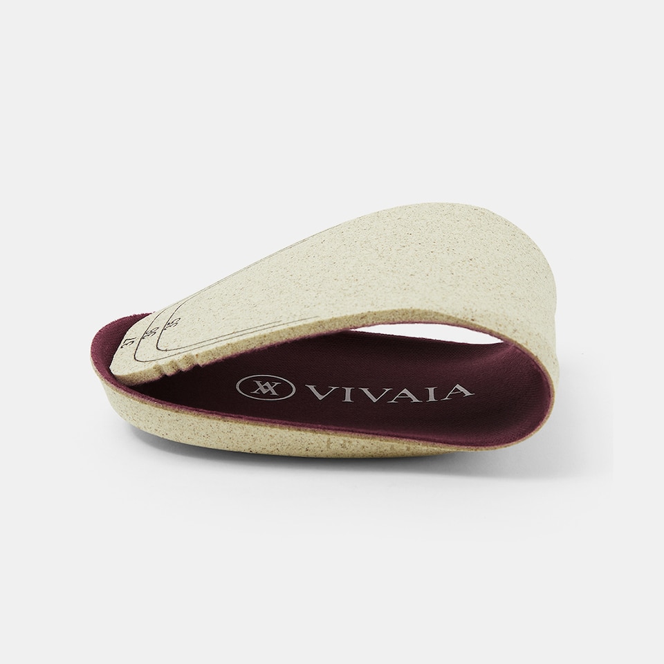 Breathable Square-toe Insoles in Bordeaux Red | Accessories | VIVAIA