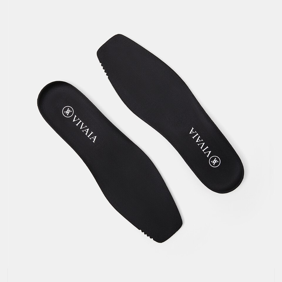 Breathable Square-toe Insoles in Solid Black | Accessories | VIVAIA