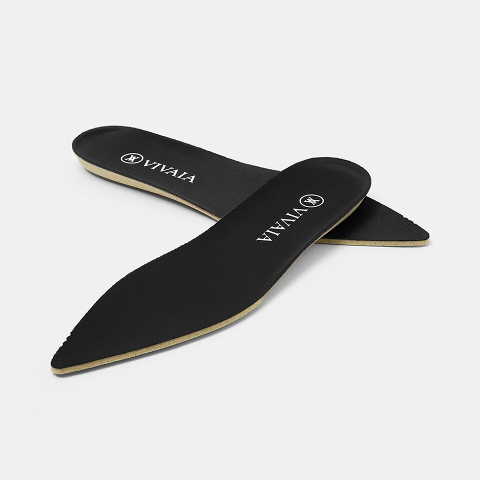 Breathable Pointed-toe Insoles in Solid Black | Accessories | VIVAIA
