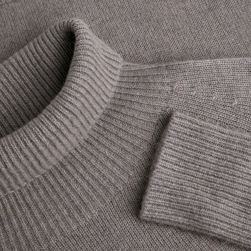 Cora Cashmere Turtle Neck Sweater in Oat Grey | Women's 100% Organic Comfy Knitwears | VIVAIA