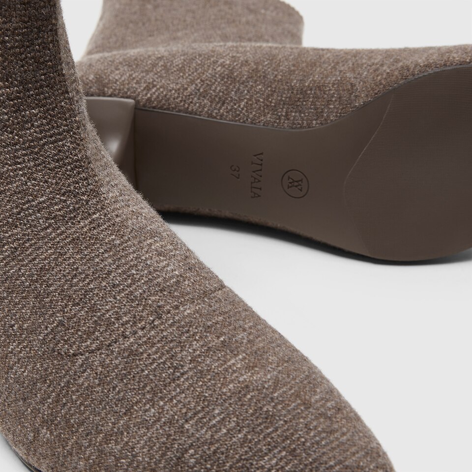 Naomi Wool Pointy Kitten Heel Boots in Coffee Grey | Women's Sustainable and Stylish Shoes | VIVAIA