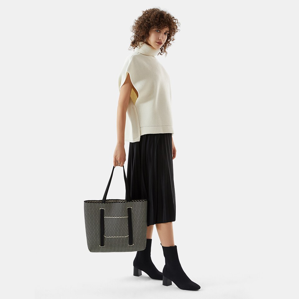 Zaneta Tote Bag in Diamond | Women's Sustainable, Washable and Stylish Bags | VIVAIA