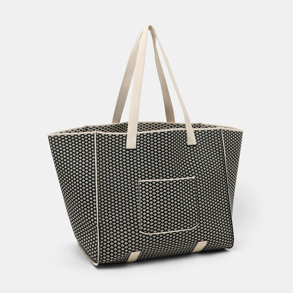 Hallie Tote Bag in Diamond | Women's Sustainable, Washable and Stylish Bags | VIVAIA