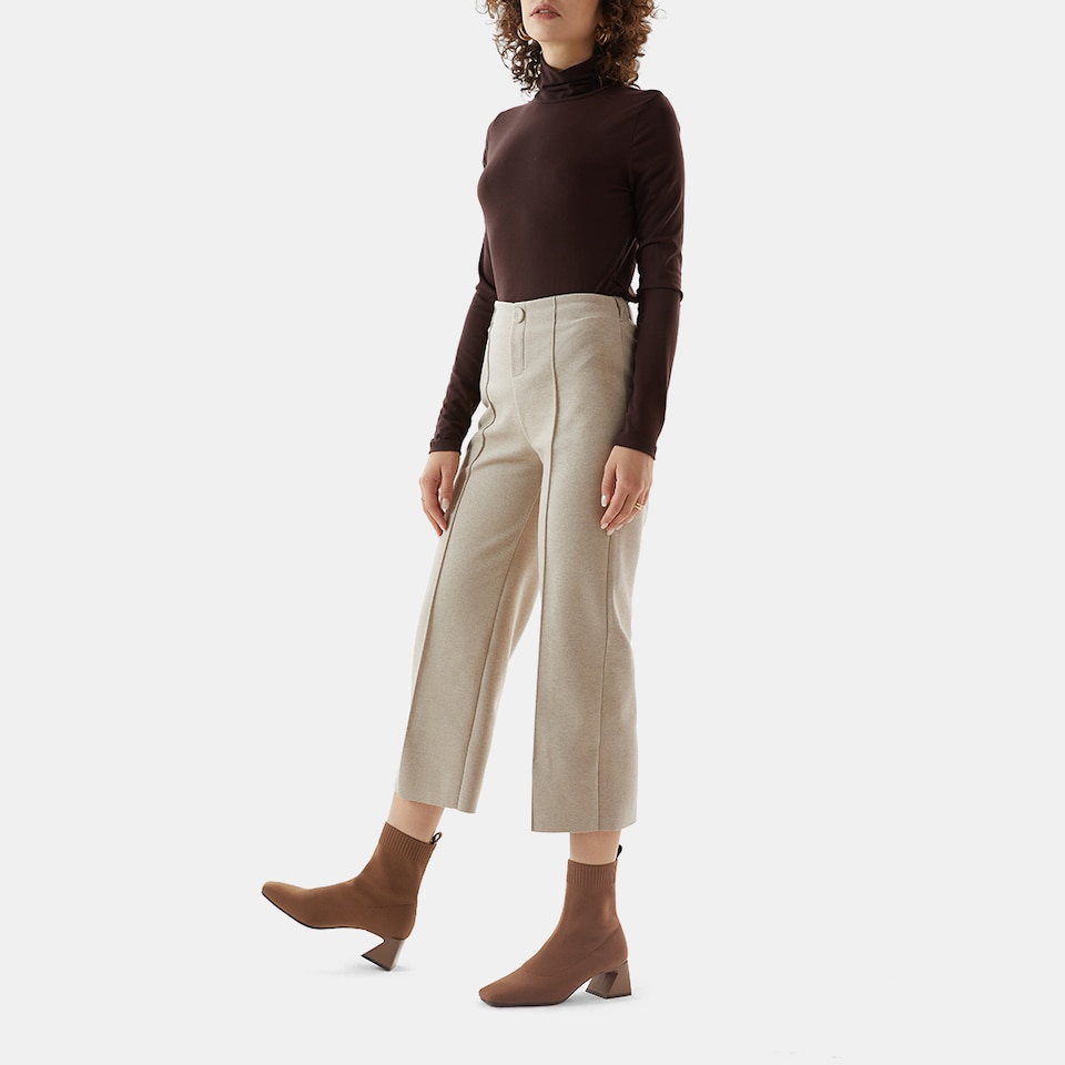 Regina Boots in Chocolate Brown | Women's Sustainable and Stylish Shoes | VIVAIA
