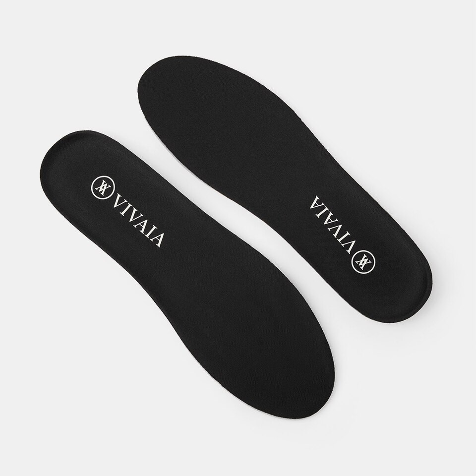 Round-toe Insoles in Black- Sustainable, Comfortable, and Washable Insoles | VIVAIA