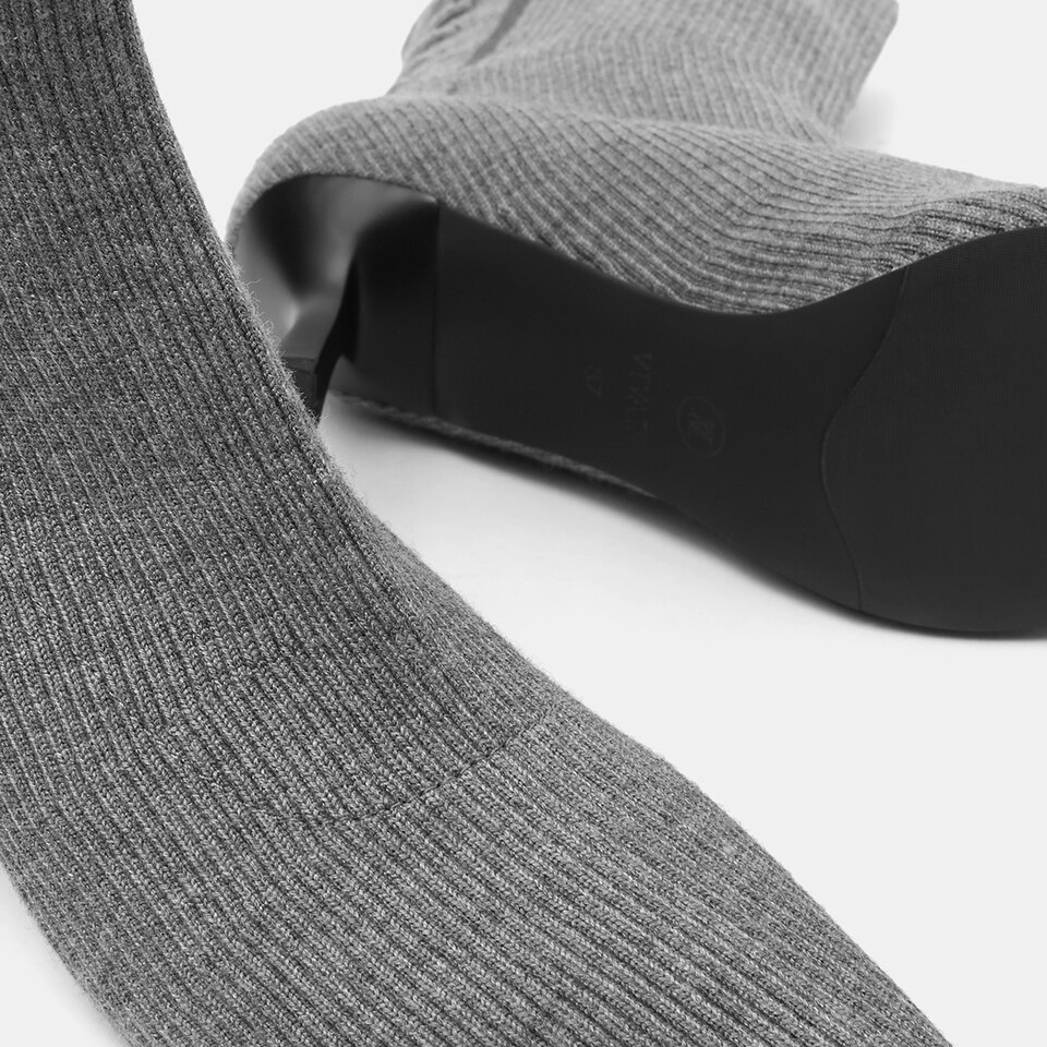 Phoebe Kitten Heel Boots in Black | Women's Sustainable and Stylish Shoes | VIVAIA