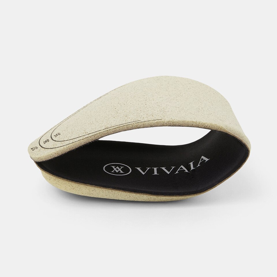 Round-toe Insoles in Black- Sustainable, Comfortable, and Washable Insoles | VIVAIA
