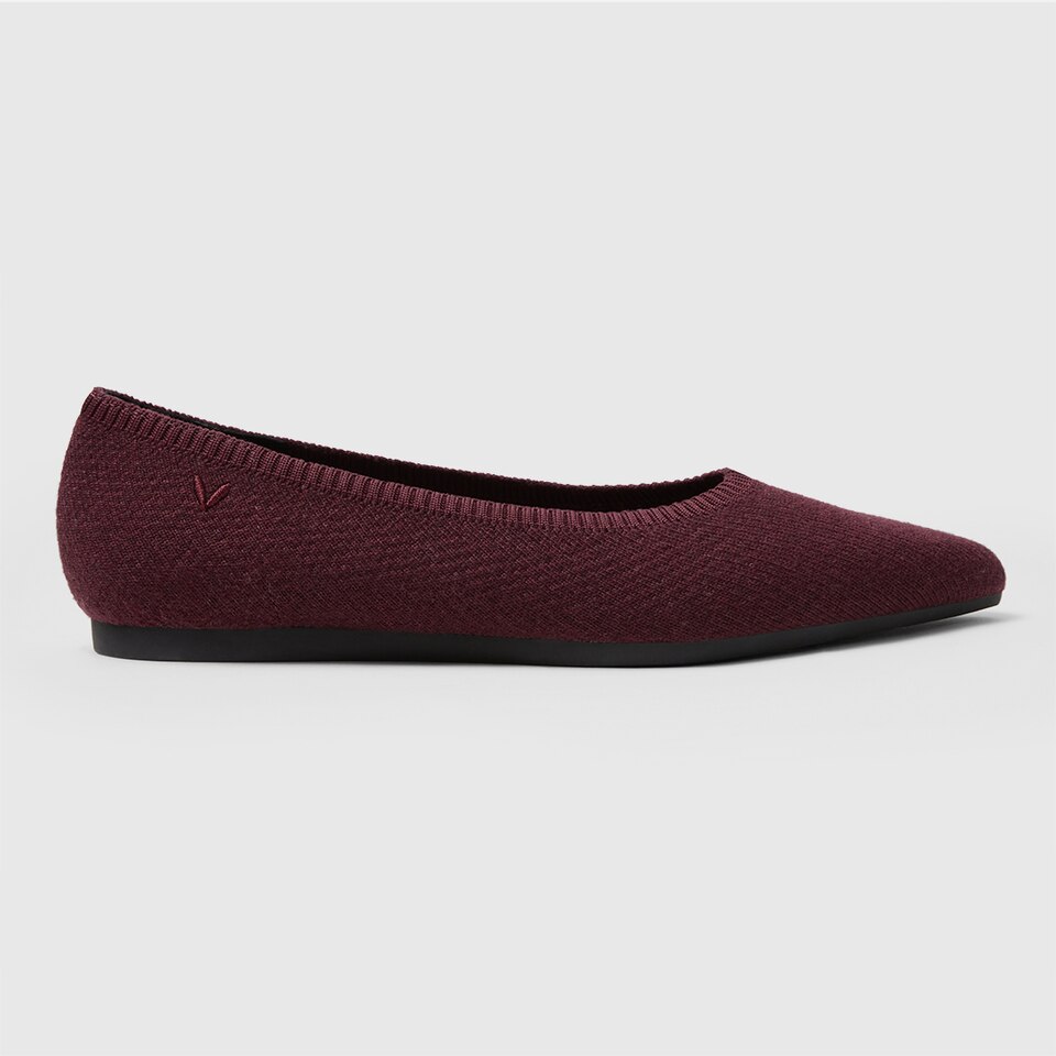 Aria Pointy Wool Flats in Garnet Red | Women's Sustainable,Washable and Stylish Shoes | VIVAIA