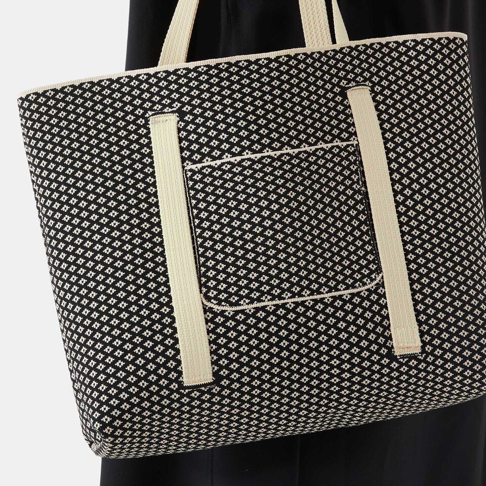 Zaneta Tote Bag in Black White | Women's Sustainable, Washable and Stylish Bags | VIVAIA