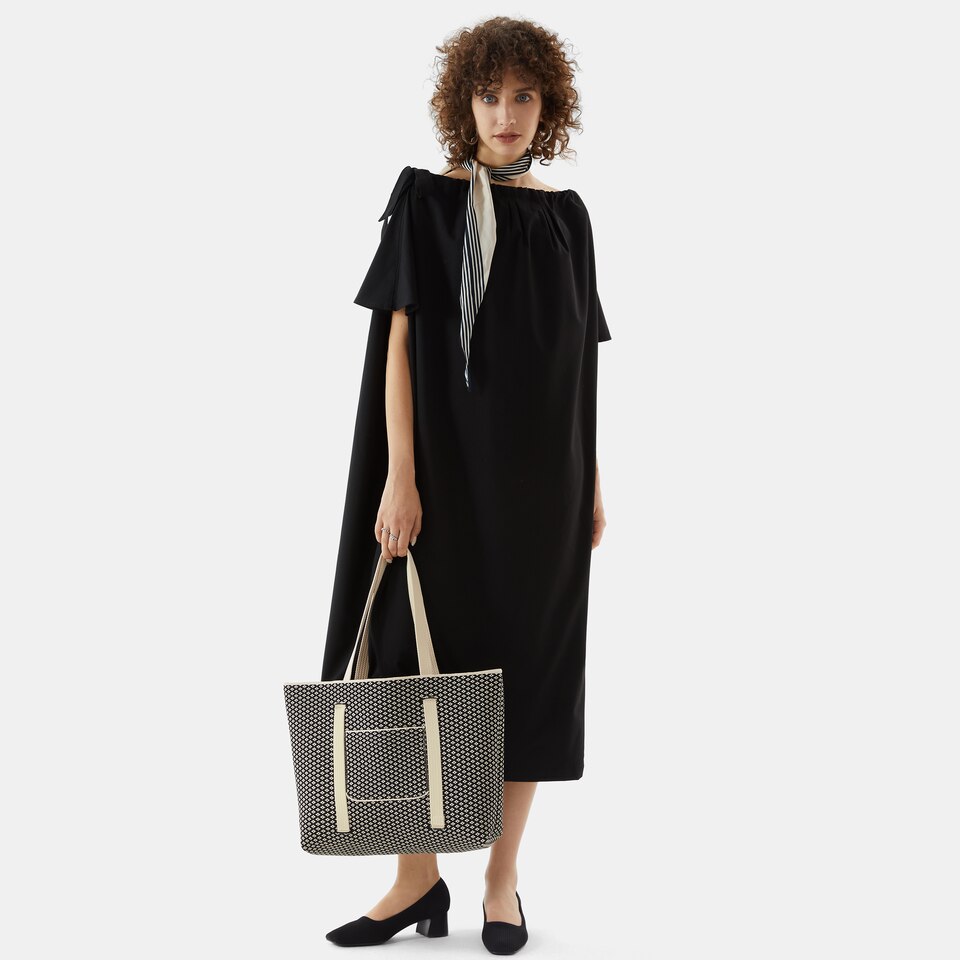 Zaneta Tote Bag in Black White | Women's Sustainable, Washable and Stylish Bags | VIVAIA