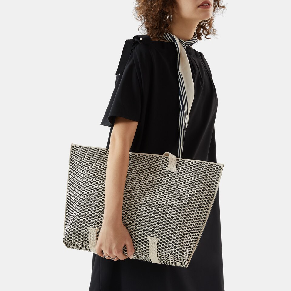 Zaneta Tote Bag in Black White | Women's Sustainable, Washable and Stylish Bags | VIVAIA