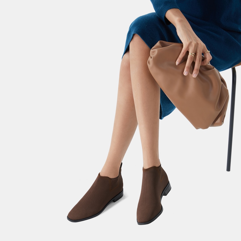 Ryan Chelsea Heeled Boots in Coffee Brown- Women's Sustainable and Stylish Shoes | VIVAIA