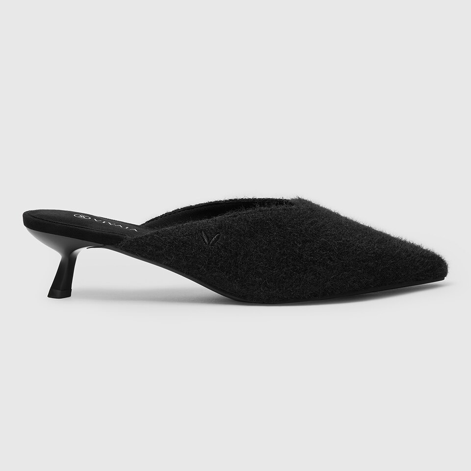 Karen Pointy Mules in Solid Black | Women's Sustainable and Stylish Shoes | VIVAIA