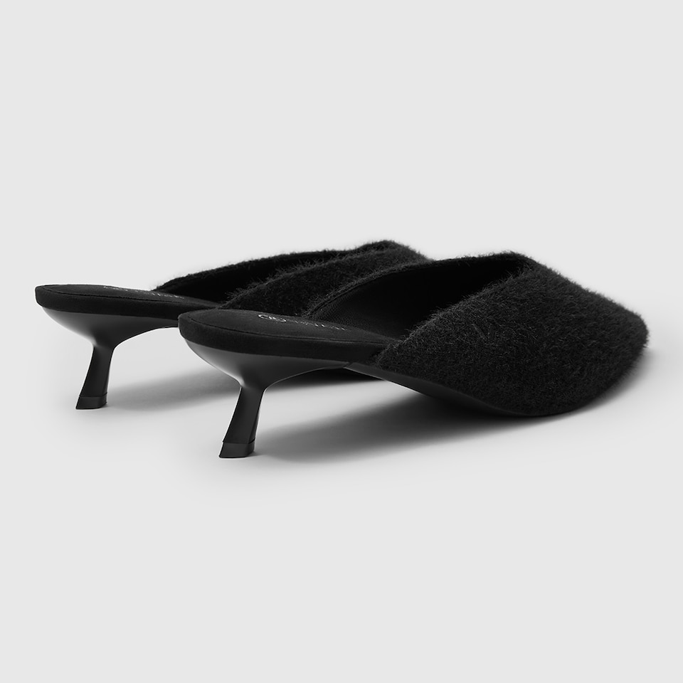 Karen Pointy Mules in Solid Black | Women's Sustainable and Stylish Shoes | VIVAIA