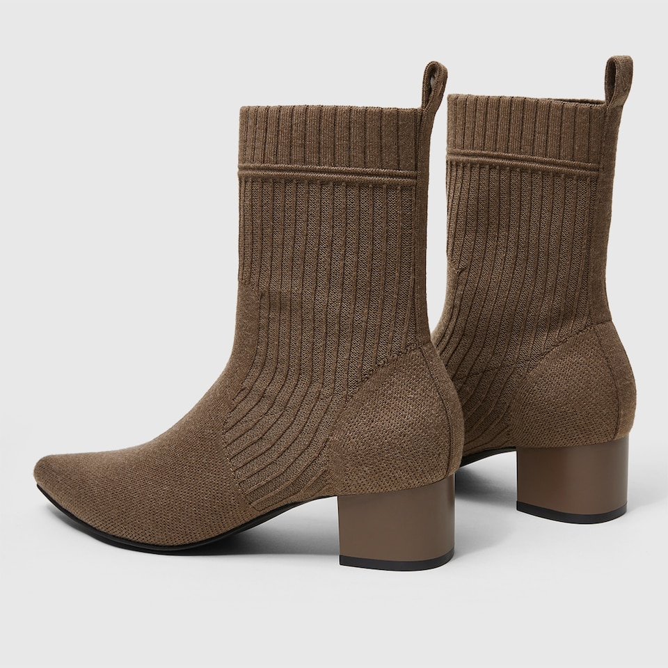 Yedda Pointy Block Heel Wool Boots in Tan Russet | Women's Sustainable and Stylish Shoes | VIVAIA