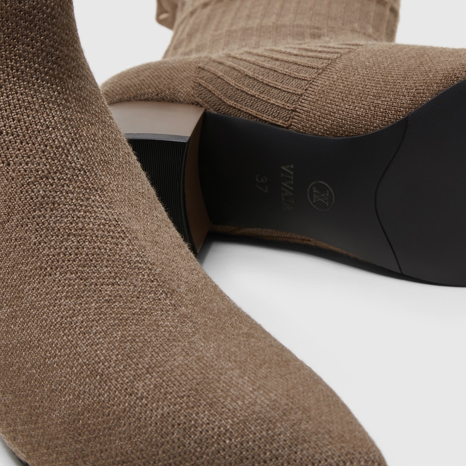 Yedda Pointy Block Heel Wool Boots in Tan Russet | Women's Sustainable and Stylish Shoes | VIVAIA