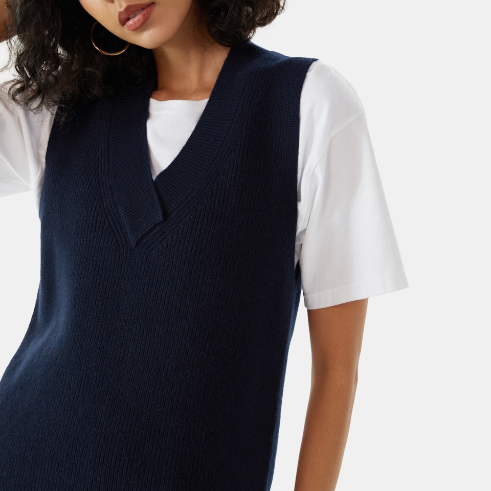 Zamia Merino Wool V-neck Vest in Dark Blue | Women's Organic, Sustainable and Stylish Knitwears | Clothing | VIVAIA