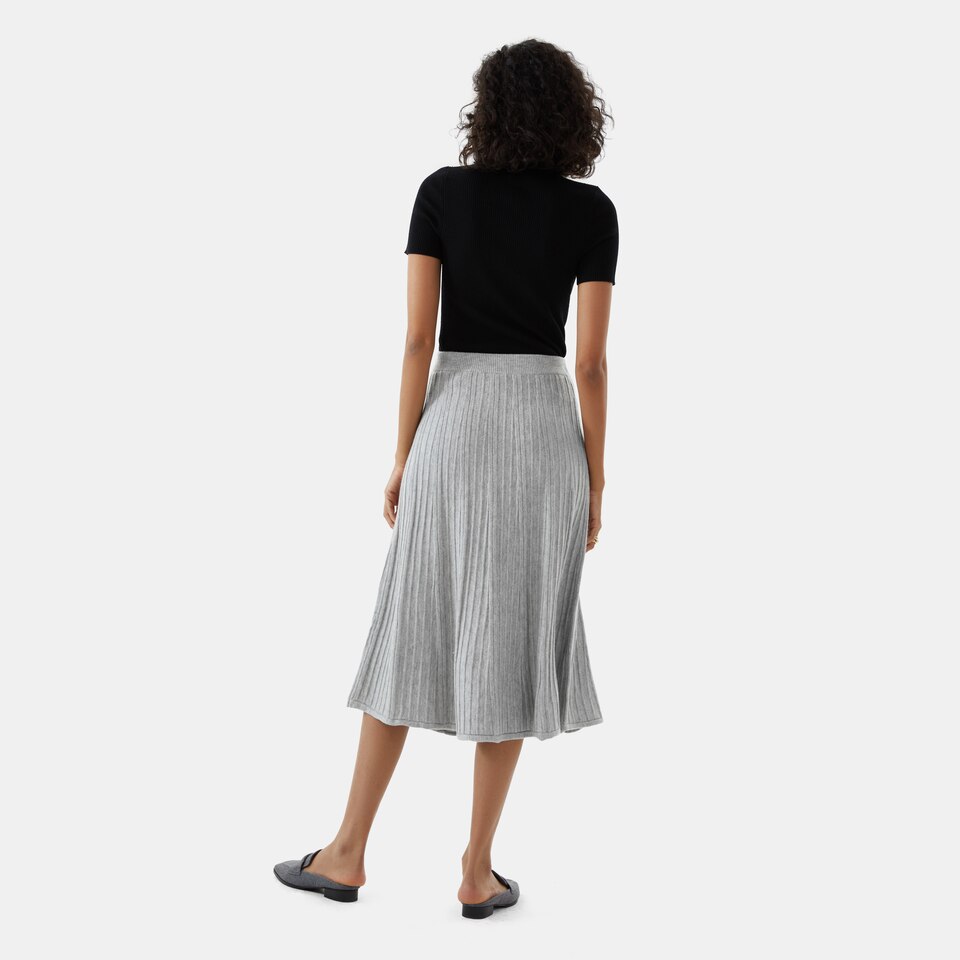 Gaia Merino Wool Midi Skirt in Dapple Grey | Women's Organic, Sustainable and Stylish Knitwears | Clothing | VIVAIA