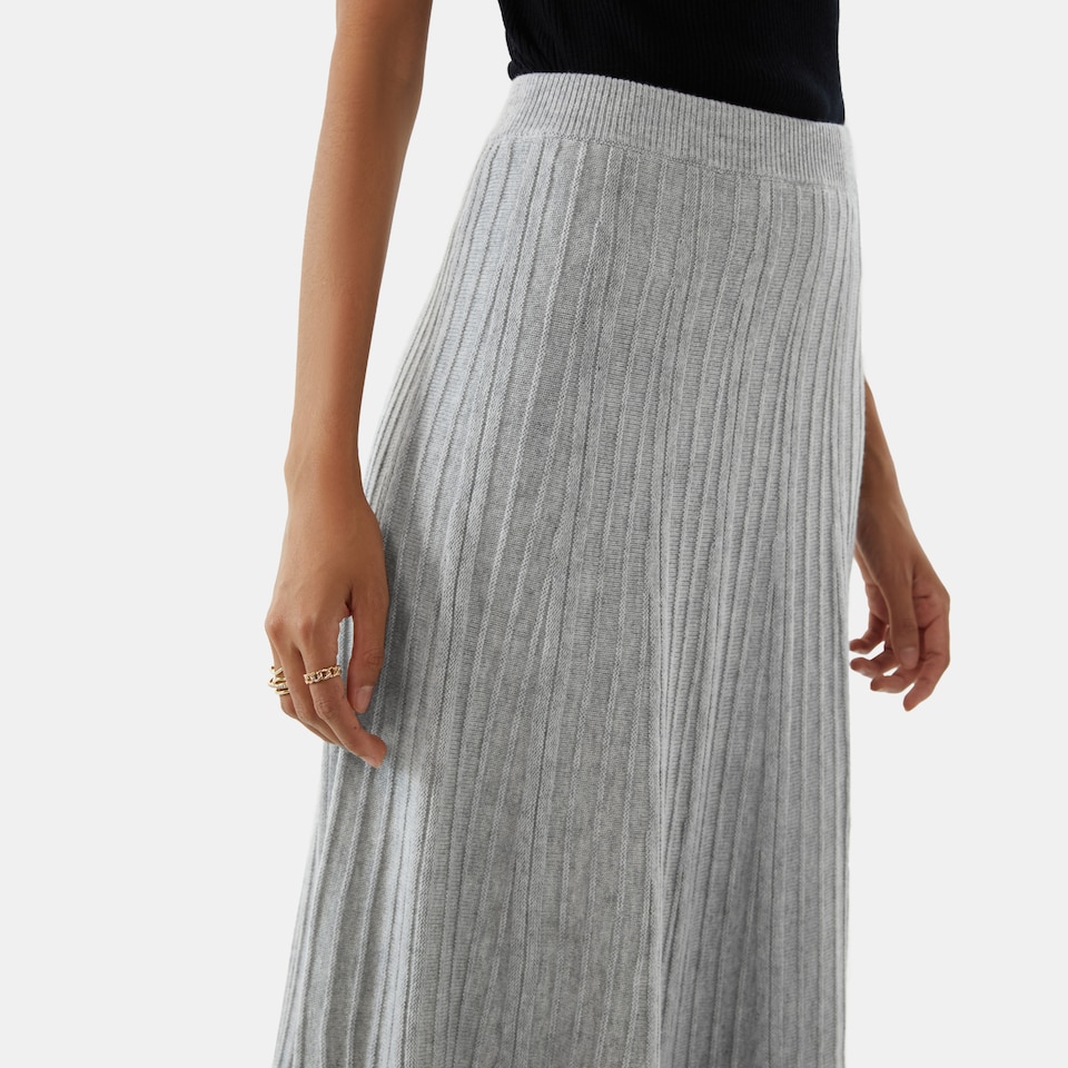 Gaia Merino Wool Midi Skirt in Dapple Grey | Women's Organic, Sustainable and Stylish Knitwears | Clothing | VIVAIA