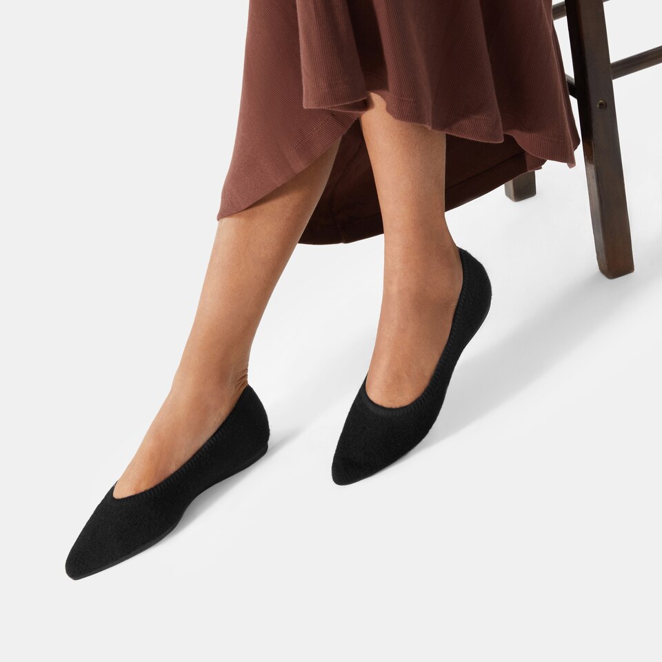Aria Pointy Eco Fluffy Yarn Flats in Black | Women's Sustainable,Washable and Stylish Shoes | VIVAIA