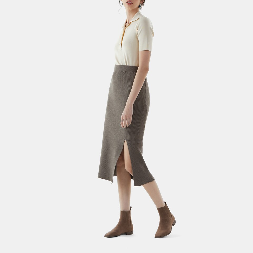 Rachel Wool Square-toe Chelsea Boots in Peanut Brown | Women's Sustainable and Stylish Shoes | VIVAIA