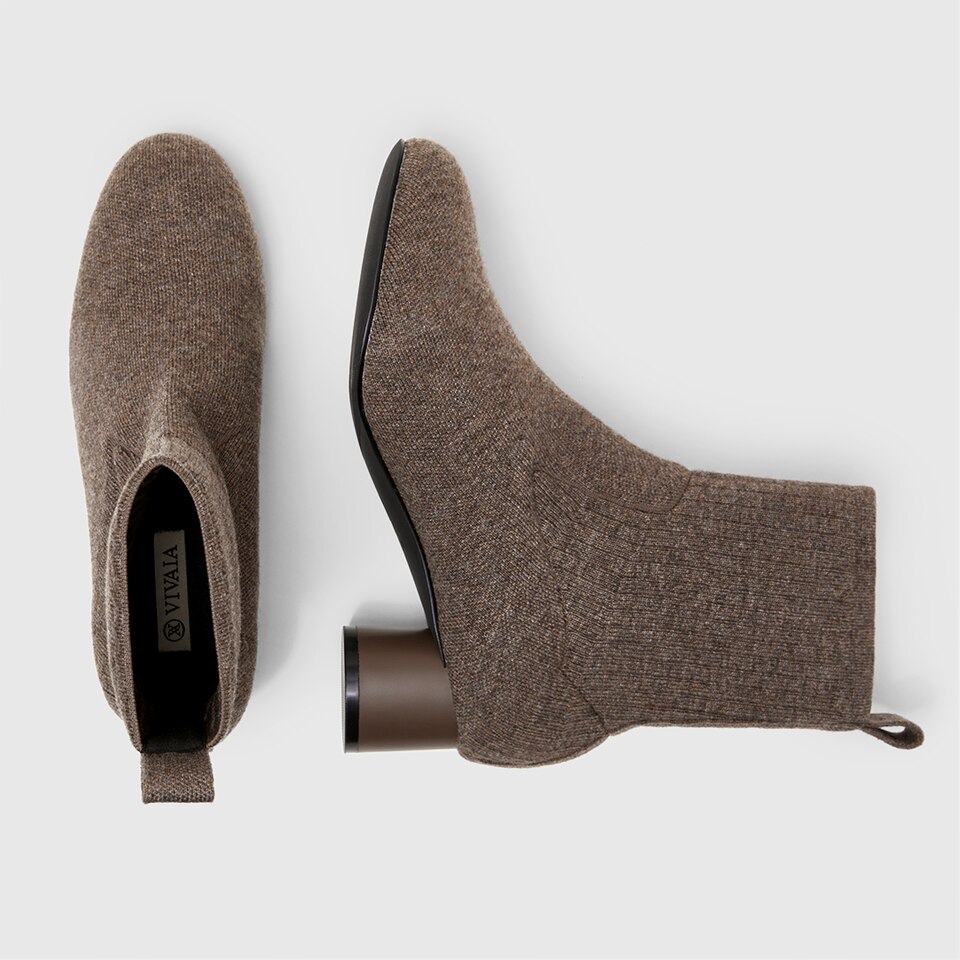 Zoe Wool Round-toe Boots in Tan Russet | Women's Sustainable and Stylish Shoes | VIVAIA