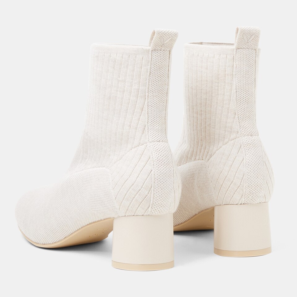 Zoe Wool Round-toe Boots in Cream Ivory | Women's Sustainable and Stylish Shoes | VIVAIA