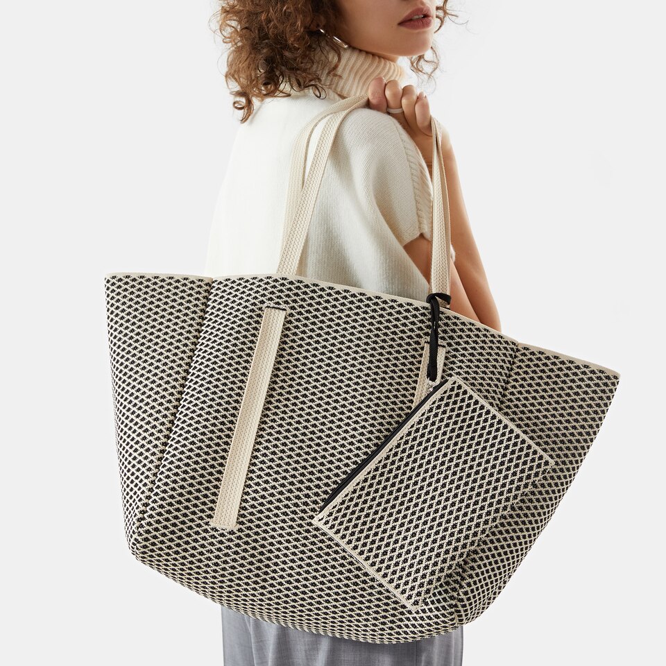 Hallie Tote Bag in Diamond | Women's Sustainable, Washable and Stylish Bags | VIVAIA