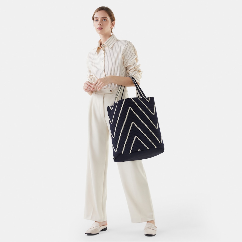 Colette Bucket Tote Bag in Blue Beige | Women's Sustainable, Washable and Stylish Knitbags | VIVAIA