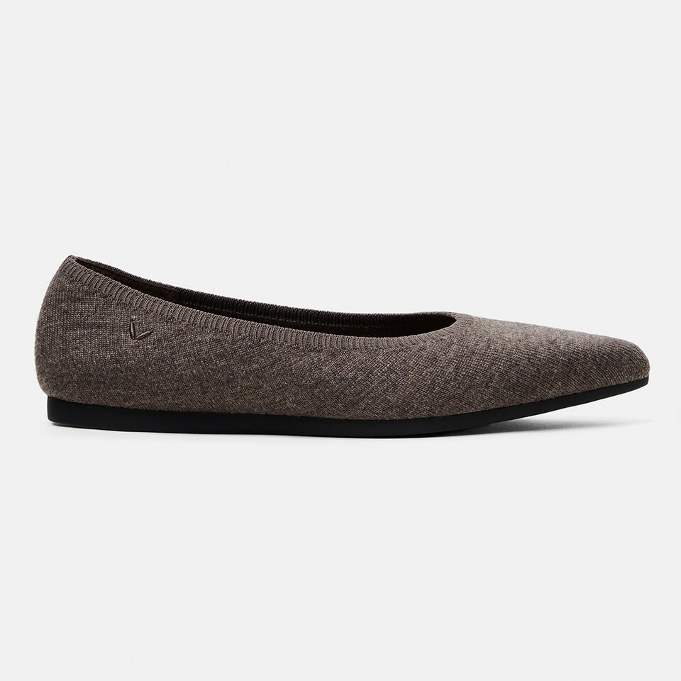 Aria Wool Pointy Flats in Tan Russet | Women's Sustainable,Washable and Stylish Shoes | VIVAIA