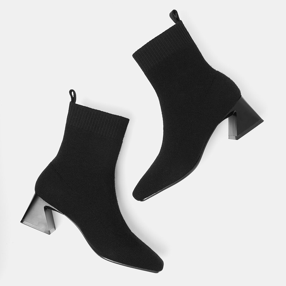Regina Wool Boots in Black | Women's Sustainable and Stylish Shoes | VIVAIA