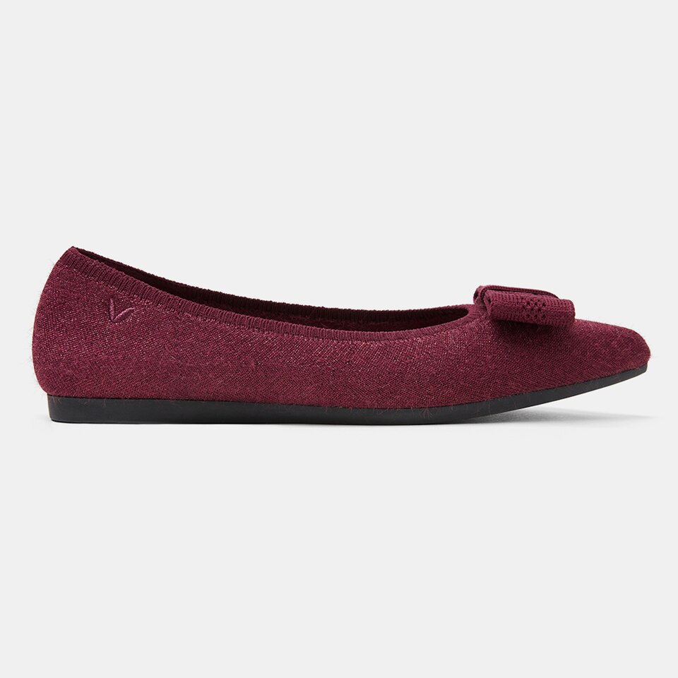 Aria Holiday Edition Pointy Flats in Bordeaux Red | Women's Sustainable,Washable and Stylish Shoes | VIVAIA