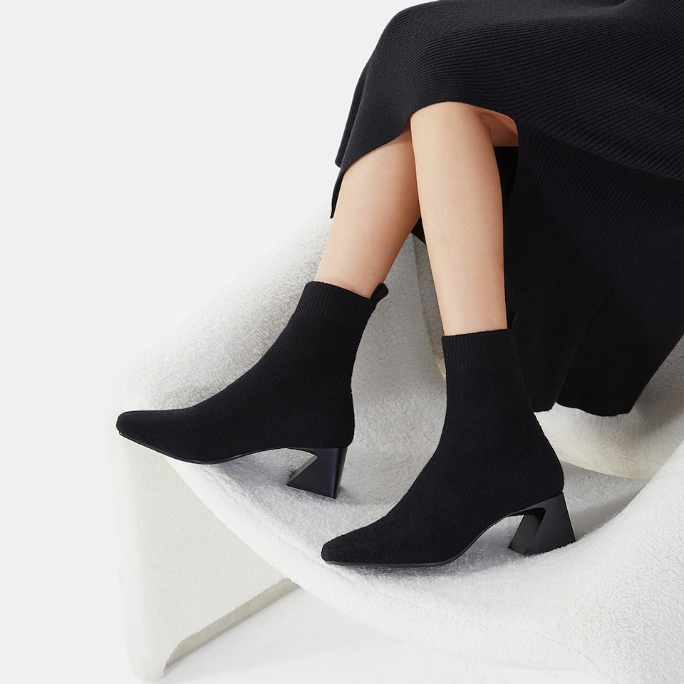 Regina Wool Boots in Black | Women's Sustainable and Stylish Shoes | VIVAIA