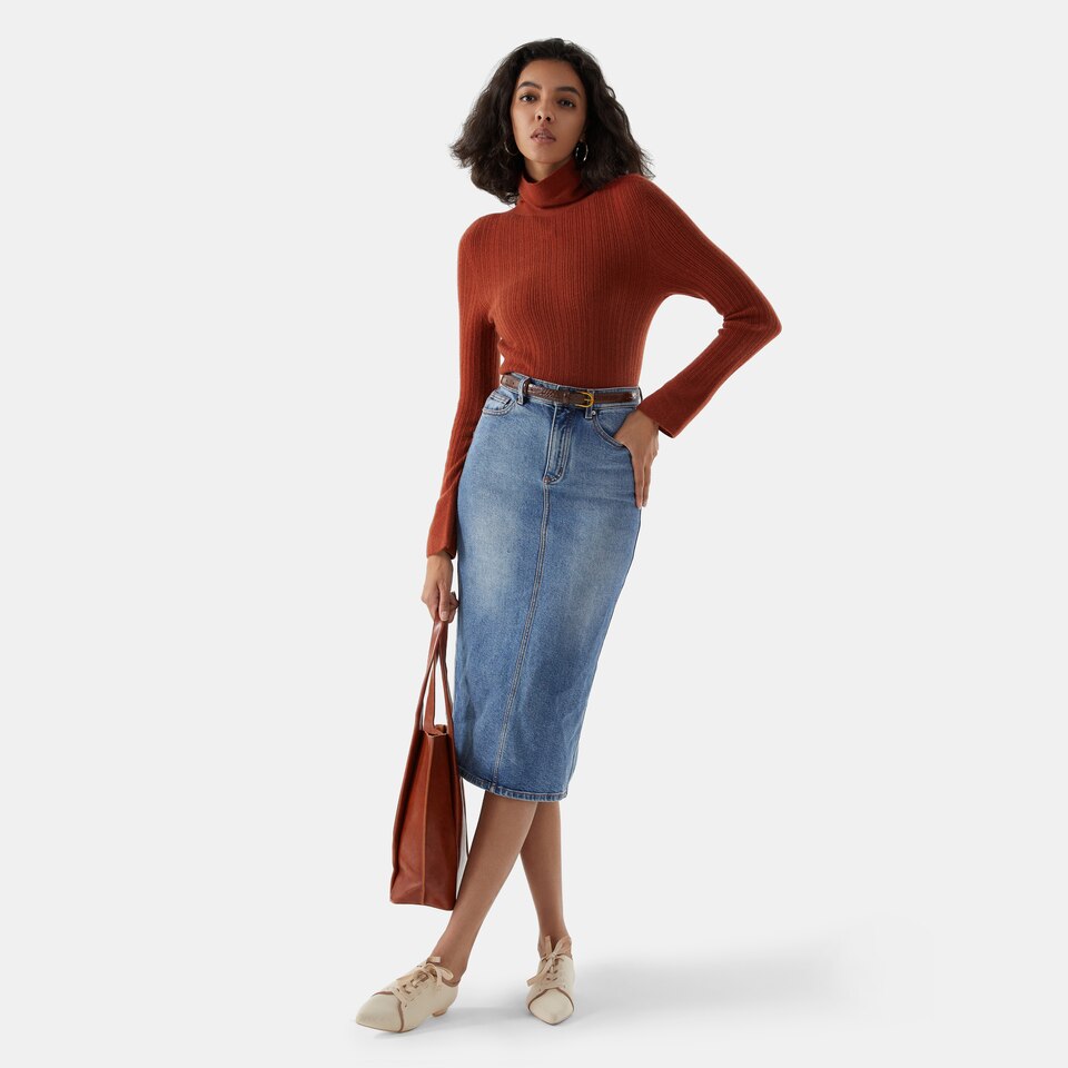 Trinity Cashmere Turtle Neck Sweater in Brick Red | Women's 100% Organic Comfy Knitwears | VIVAIA