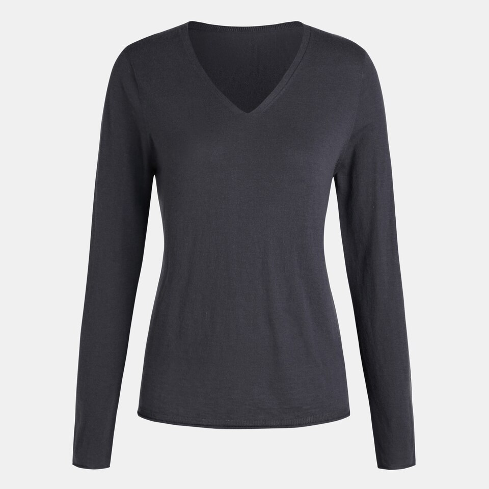 Tawny Cashmere V-neck Top in Rich Grey | Women's Organic Recycled Comfy Knitwears | VIVAIA