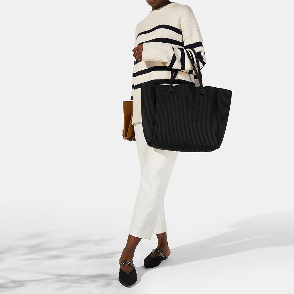 Maia Tote Bag in Black | Women's Sustainable, Washable and Stylish Knitbags | VIVAIA