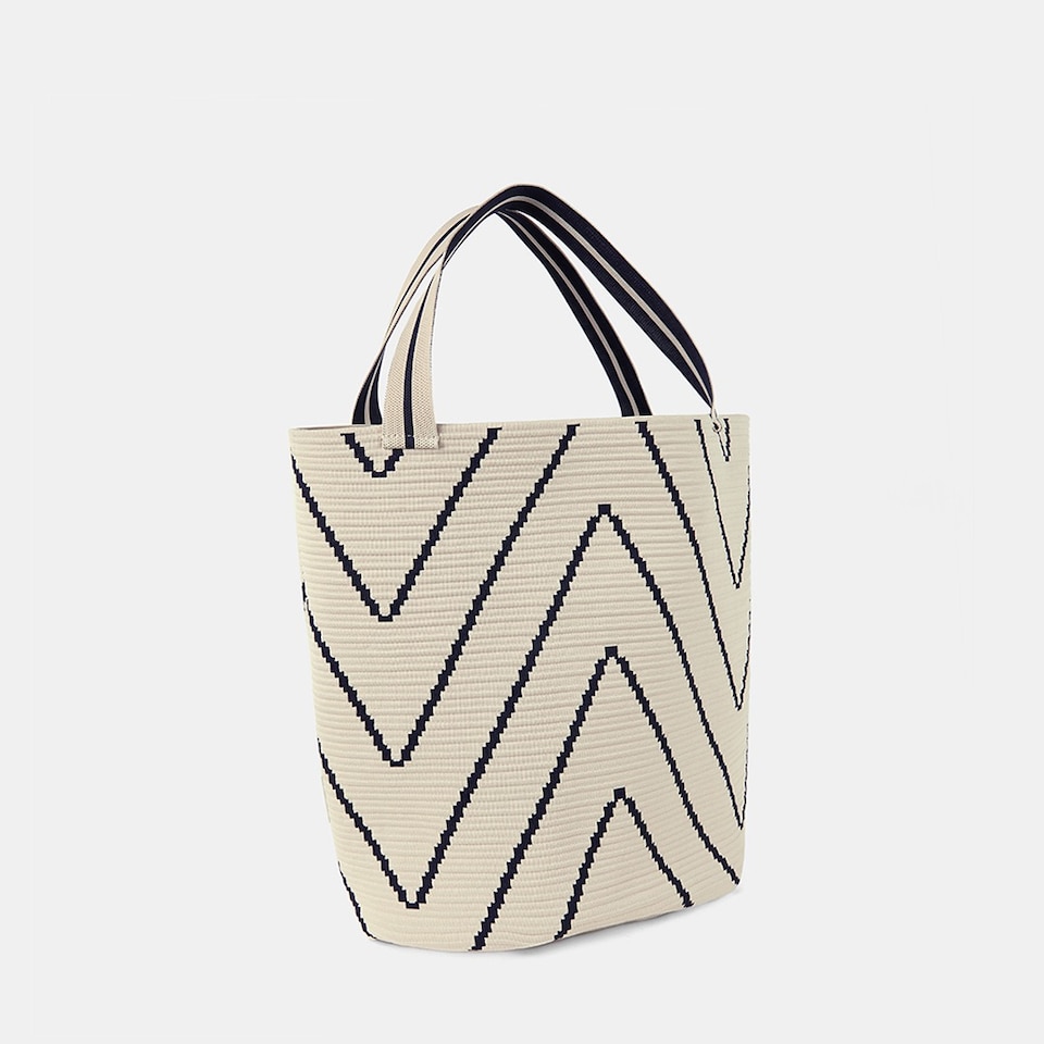Colette Petite Bucket Tote Bag in Ivory Chervon | Women's Sustainable, Washable and Stylish Knitbags | VIVAIA
