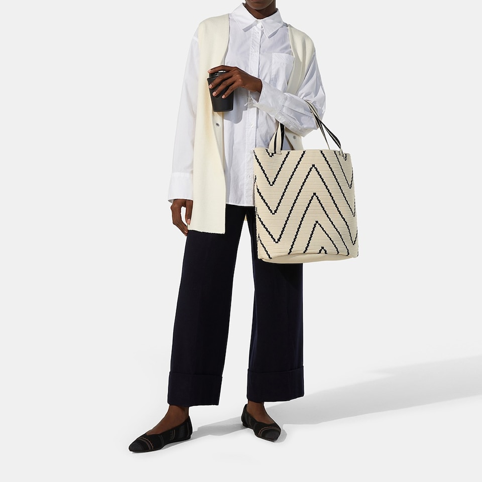 Colette Petite Bucket Tote Bag in Ivory Chervon | Women's Sustainable, Washable and Stylish Knitbags | VIVAIA