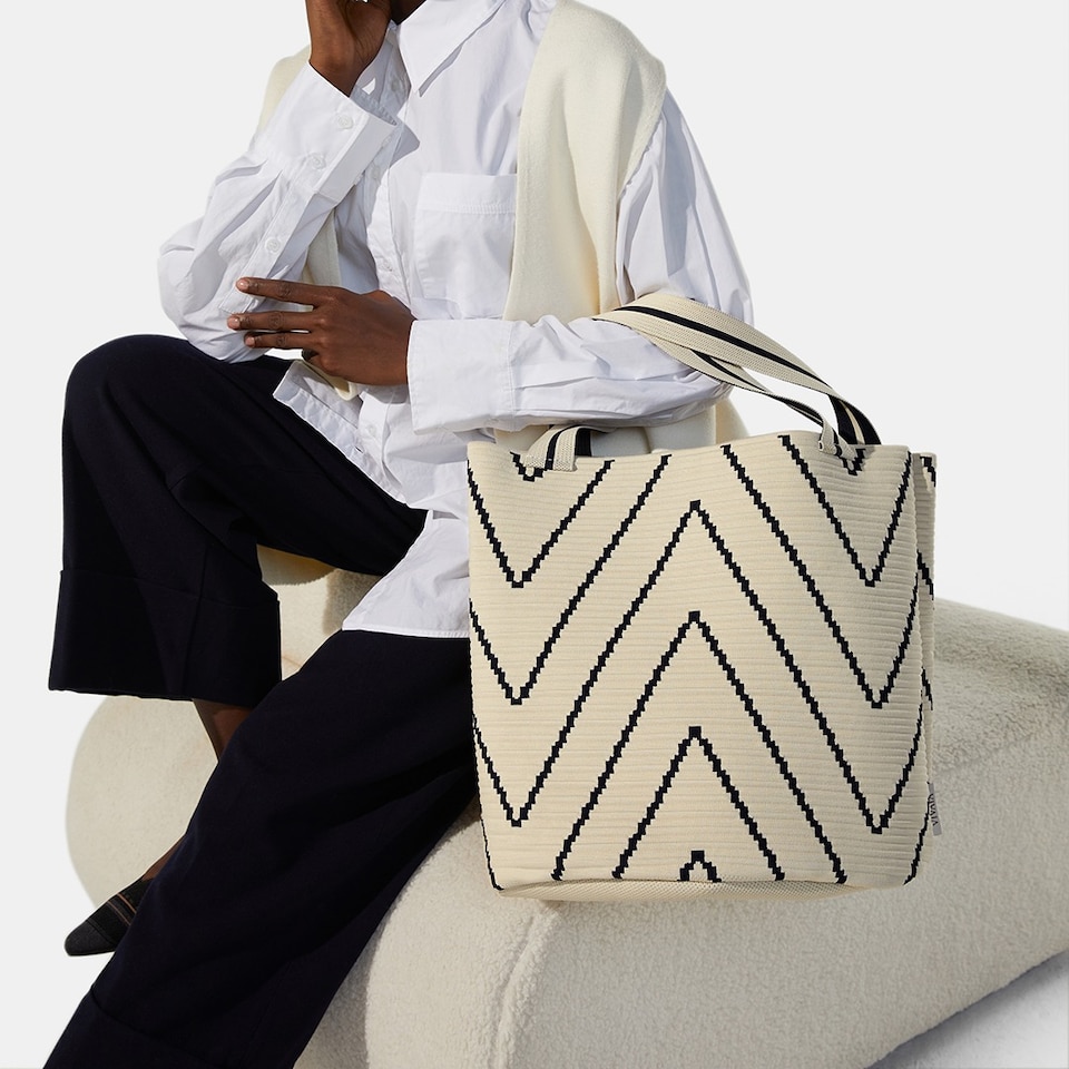 Colette Petite Bucket Tote Bag in Ivory Chervon | Women's Sustainable, Washable and Stylish Knitbags | VIVAIA
