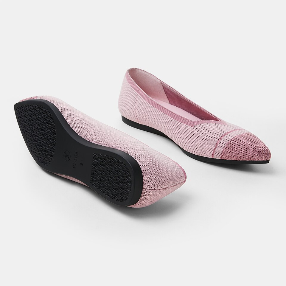 Avis Pointed-toe Flats in Pale Pink | Women's Sustainable, Washable and Stylish Shoes | VIVAIA